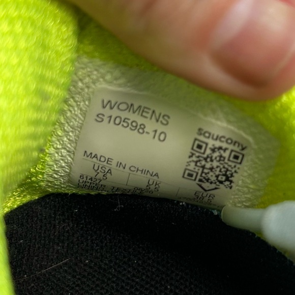 Saucony Women’s Endorphin Pro Running Shoe, SZ 7.5 - Picture 6 of 6